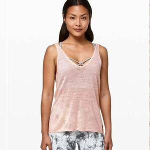 Lululemon Mix And Mingle Tank Twist Back Pale Pink Fits Like XS/Small O15